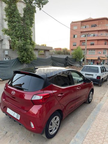 Hyundai i10 Essence Automatique 2024 à Béni Mellal