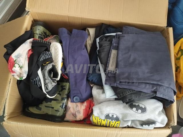 Lot de vêtements enfant et adulte mélangé 