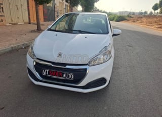 Peugeot 208 essence