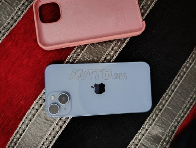 Iphone 14 normal comme neuf 