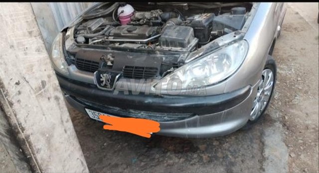 Peugeot 206 Essence Manuelle 2005 à Casablanca