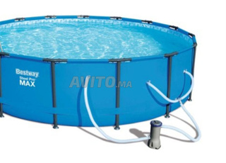 مسبح جد يد و كبير