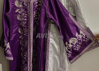 تكشيطة نقية توب ممتاز بالطرز