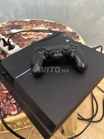 ps4 fat 500 gb avec une manette et fifa 25