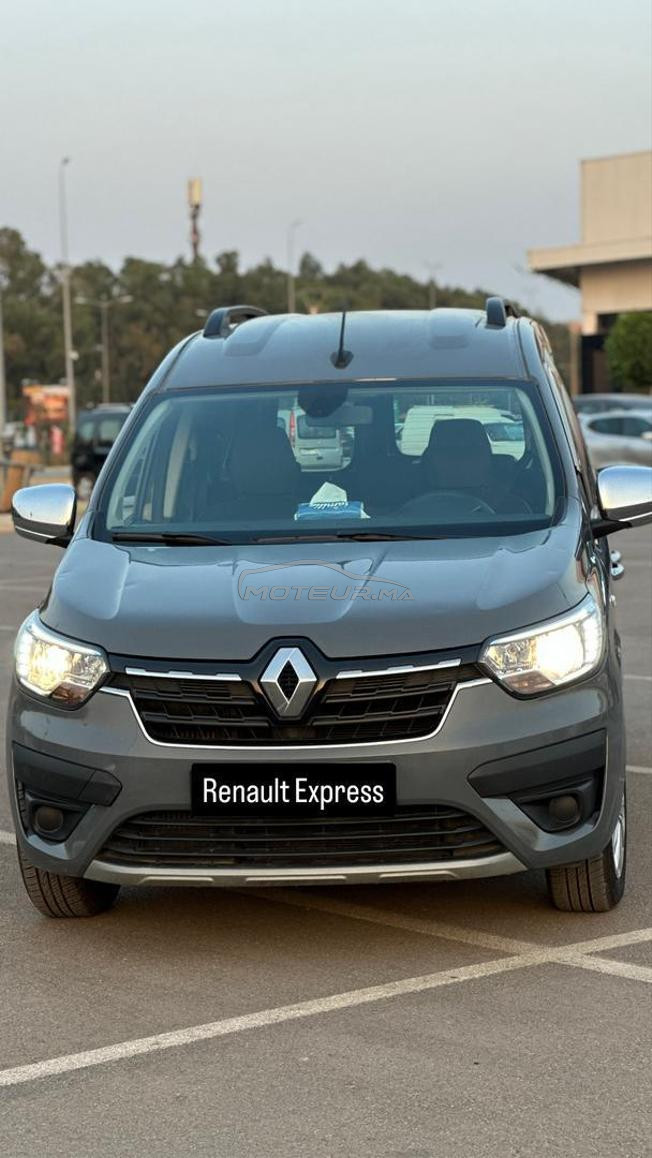 Renault express 2023/12