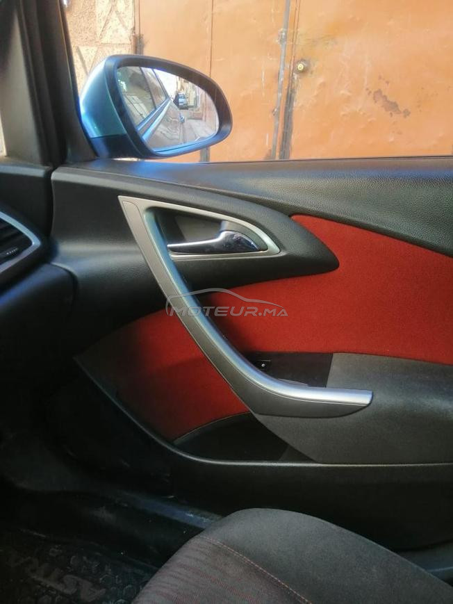 Opel Astra 2012 