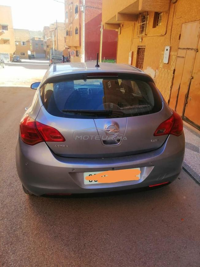 Opel Astra 2012 