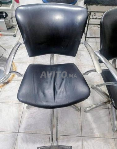 Vente de chaises de coiffure/كراسي الحلاقة للبيع