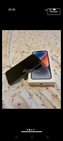 IPhone 14 128 GB en très bon état