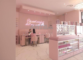   esthéticienne et coiffeur