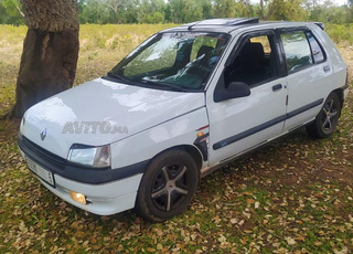 renault clio à vendre
