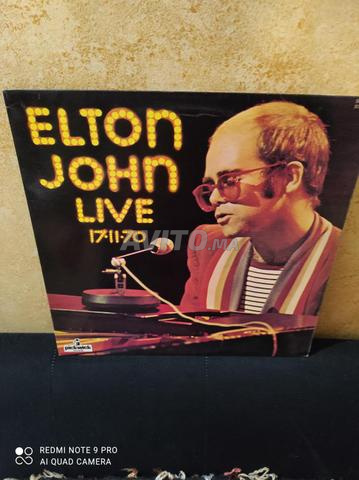 plusieurs vinyles 33 t dispo