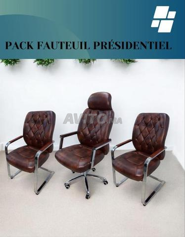 chaise président\visiteur\opérateur d'importation
