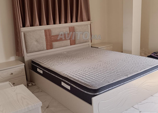 Ensemble de chambre à coucher en état parfait 