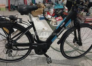vélo à  vendre presque neuf 