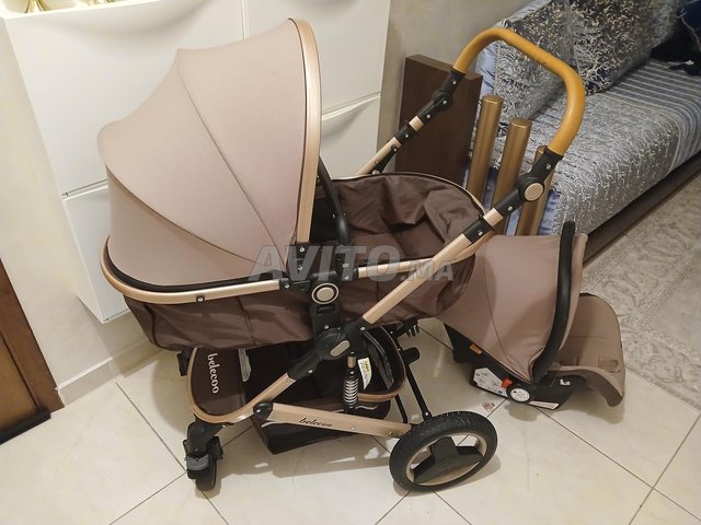 poussette Belecoo et Maxi cosi jamais utilisé 