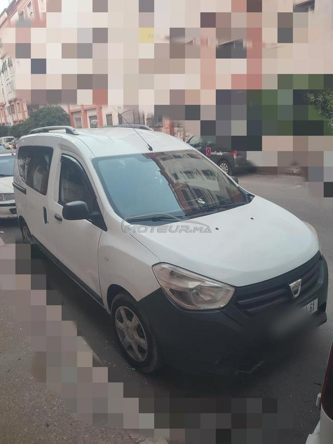 voiture Dacia docker excellant état 