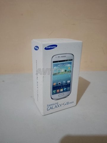 Samsung Galaxy S3 mini   Bleu  Neuf complet