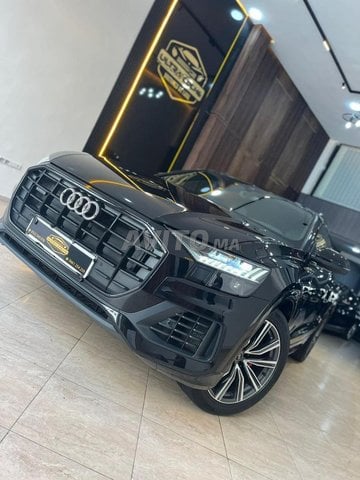 Audi Q8 S line