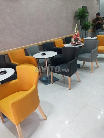 Les chaises des cafés
