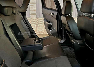 Opel Astra Diesel Manuelle 2011 à Casablanca