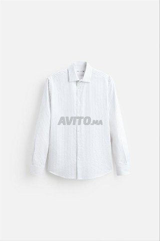 Chemise Zara à rayures blanches et bleues