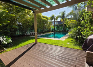 À vendre villa haut standing à la ville verte 