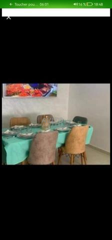 Appt propre situé au 1 er etage vu piscine 