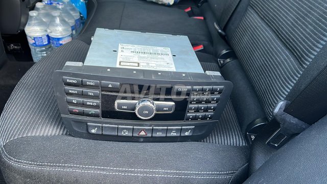 poste radio Mercedes classe b180