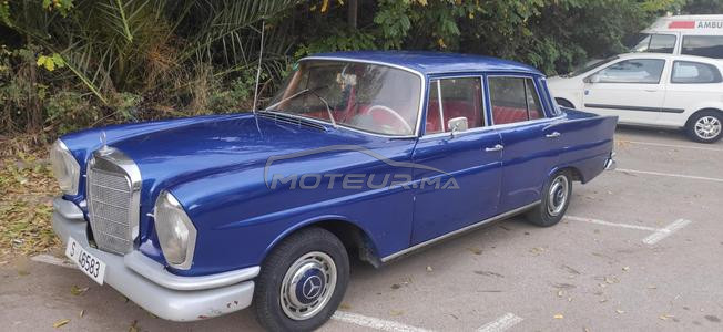 Mercedes Benz 220 