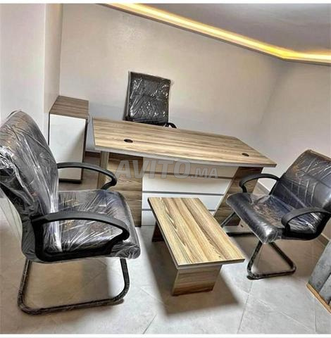 Bureau Et Comptoir Sur Mesure  De  De  A Temarra