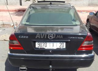 Mercedes-Benz 250 Diesel Manuelle 1996 à Temara