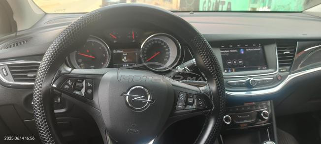 Opel Astra Diesel Automatique 2020 à Oujda