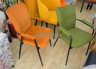 كراسي المقاهي والمطاعم 