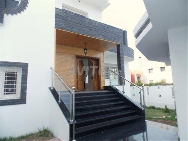 Villa à Louer 350m²  Quartier la Siesta Mohammedia