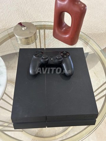 PS4 en très bon état