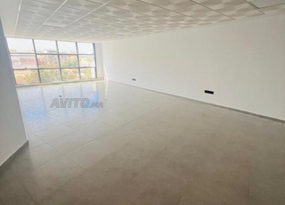 Plateau bureau à louer vide Proch ONCF 

