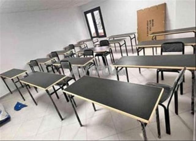 mobilier de scolaire table avec chaise iso