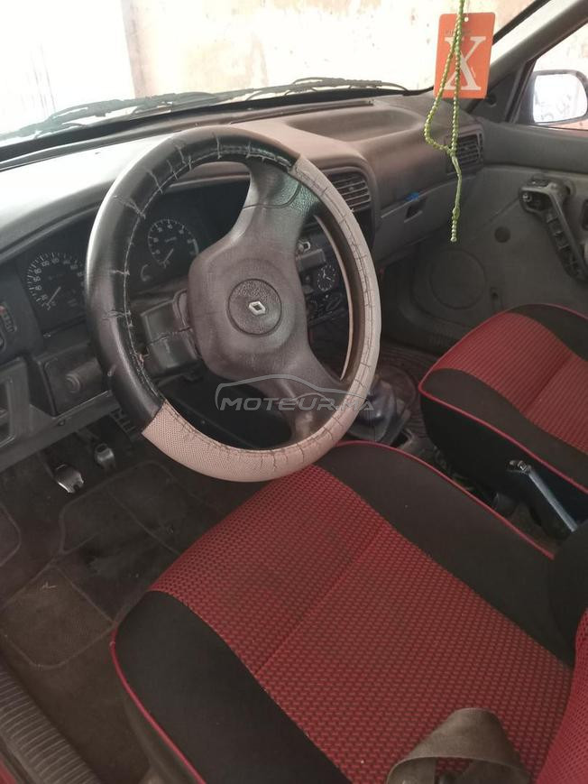 RENAULT 19