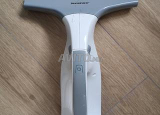 شفاط سريع وماسح جيد للزجاج من الماء 