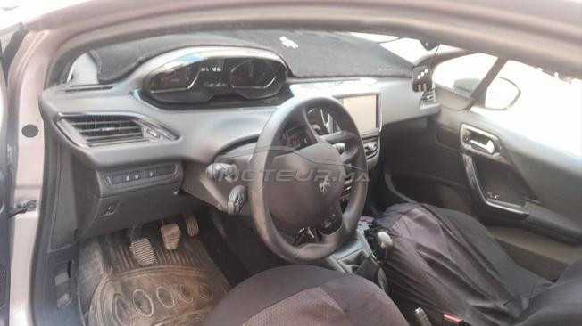 Peugeot 208 Diesel Manuelle 2015 à Taza