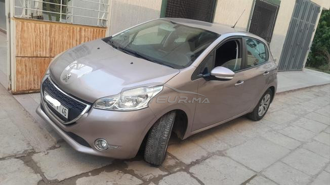 Peugeot 208 Diesel Manuelle 2015 à Taza
