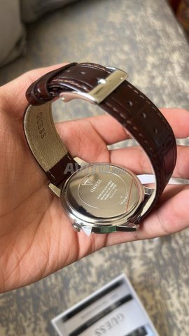 montre guess homme a vendre a prix négociable 
