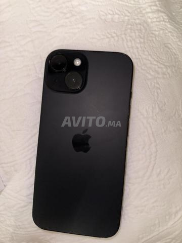 Iphone 15 tres bon etat  - 2