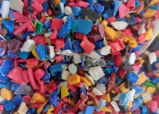  Plastique Broyé 
