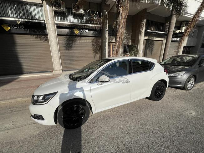 Ds Ds4 automatique diesel en très bon état