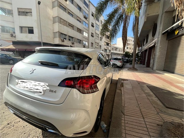 Ds Ds4 automatique diesel en très bon état