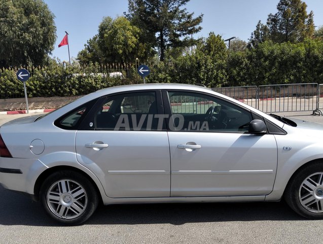 سيارة ford focus ghia model 2006 diesel.