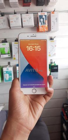 iPhone 8 Plus á vendre de couleur or (ذهبي)🧡