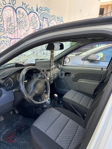 dacia logan 2008 tout option  prix negociable 